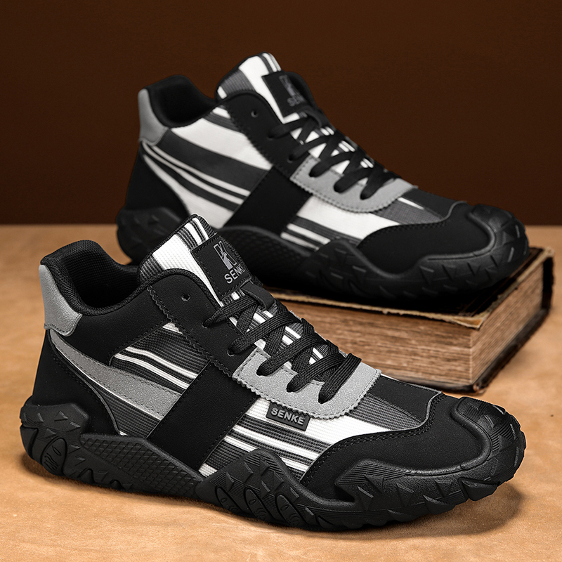 Mens Fashion Trainers - ファッション性の高い、滑り止め加工を施したハイカットメッシュシューズ。2026年冬の新作、メンズカジュアルシューズ。無地で快適な履き心地。ビジネスシーンにも合うスニーカー。